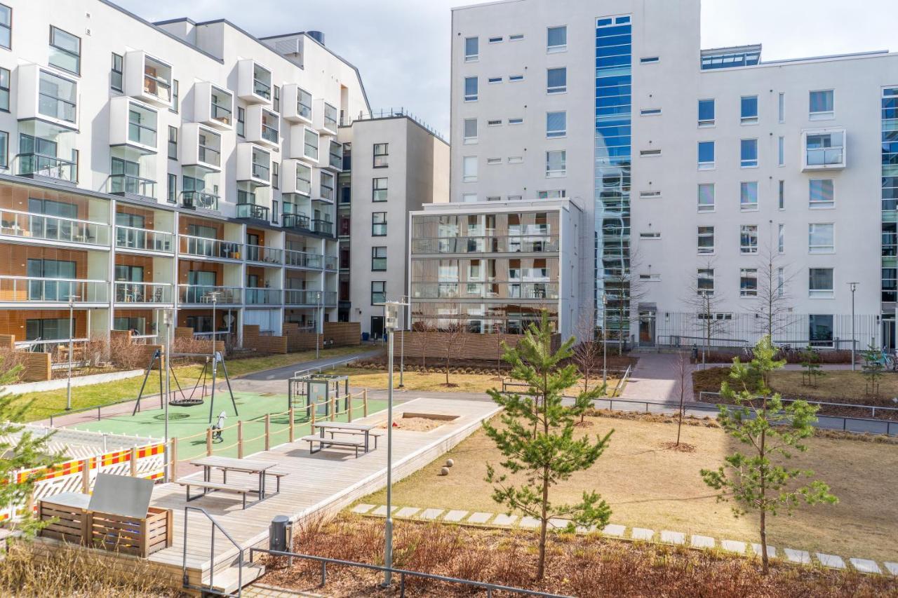 Iso Aurinkoinen Parveke Ja Hyvaet Yhteydet Lejlighed Helsinki Eksteriør billede